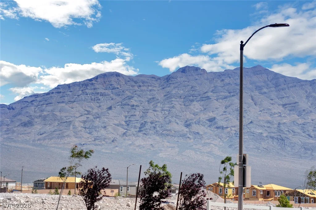 10641 Thor Mountain, Las Vegas, NV 89166