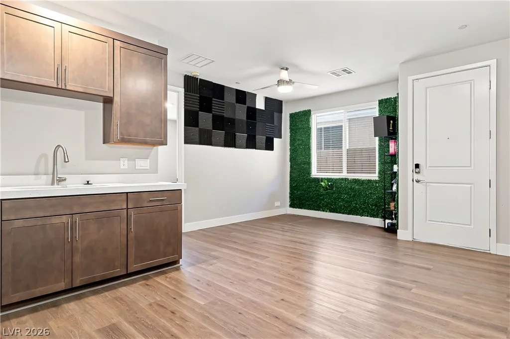7665 Serenity Bay, North Las Vegas, NV 89084