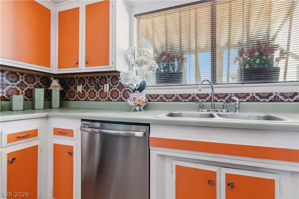 3232 Pawnee, Las Vegas, NV 89169