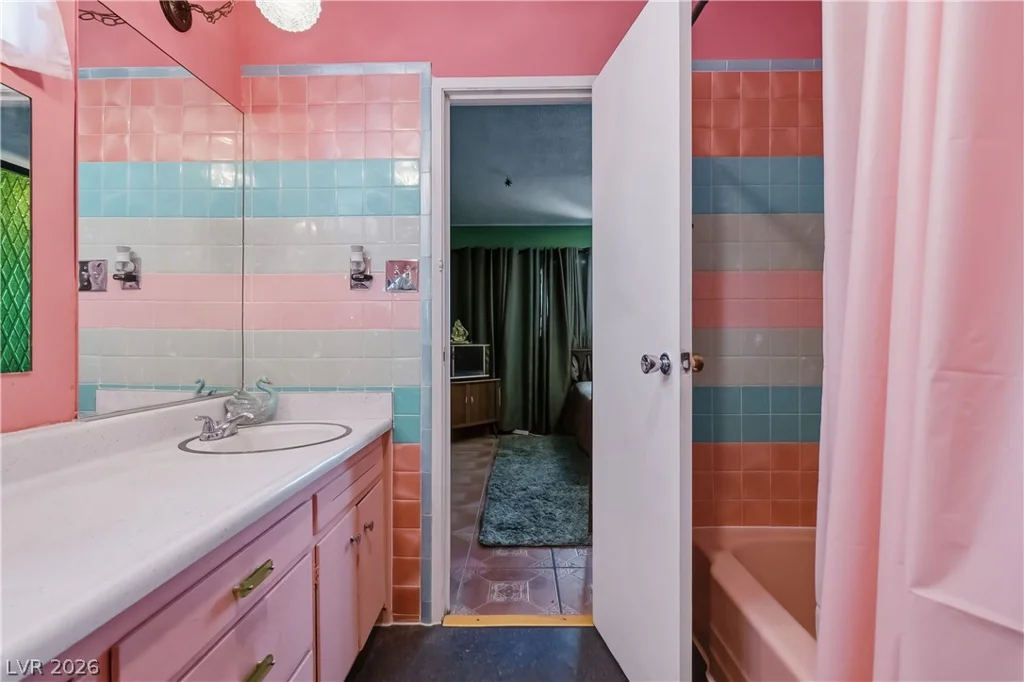 3232 Pawnee, Las Vegas, NV 89169