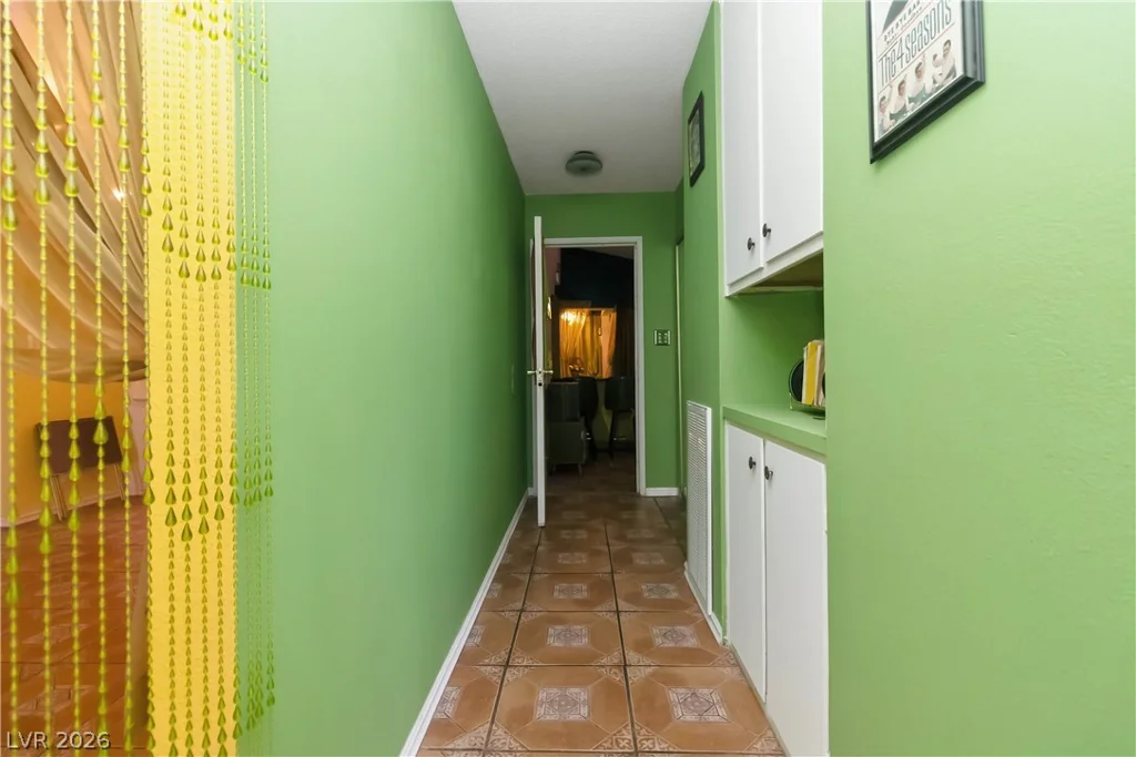 3232 Pawnee, Las Vegas, NV 89169