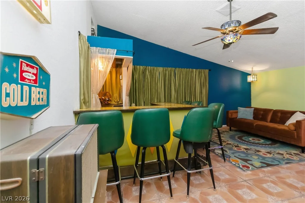 3232 Pawnee, Las Vegas, NV 89169