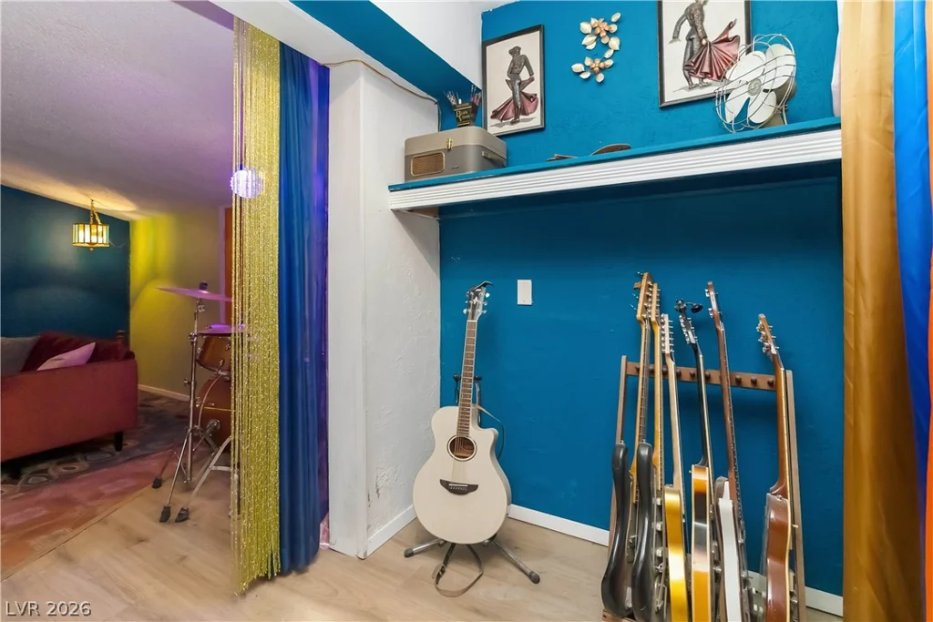 3232 Pawnee, Las Vegas, NV 89169