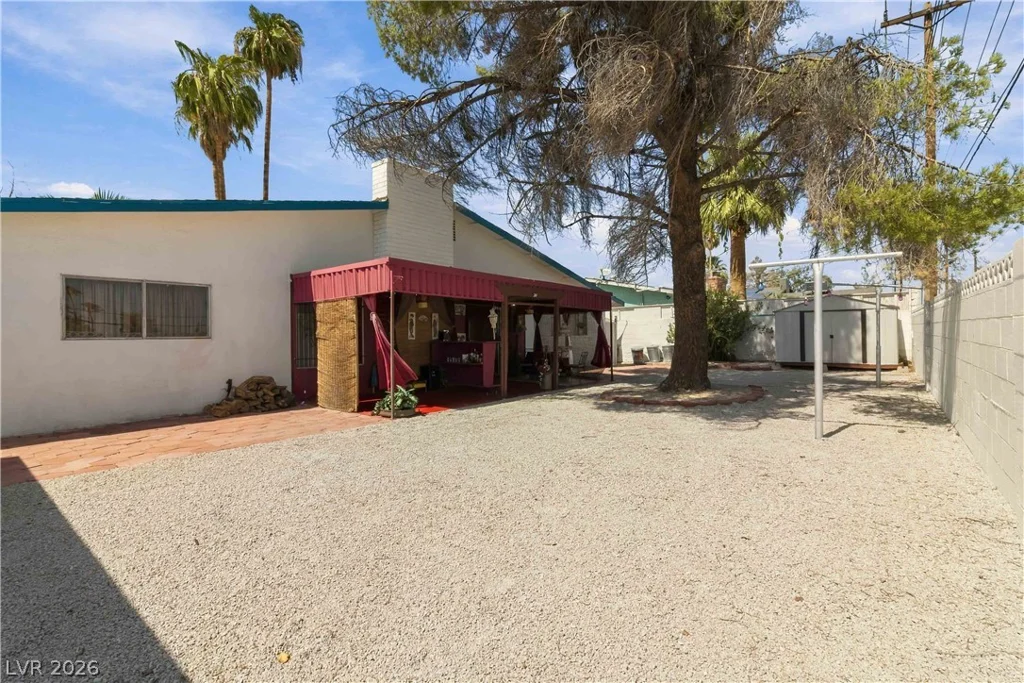 3232 Pawnee, Las Vegas, NV 89169