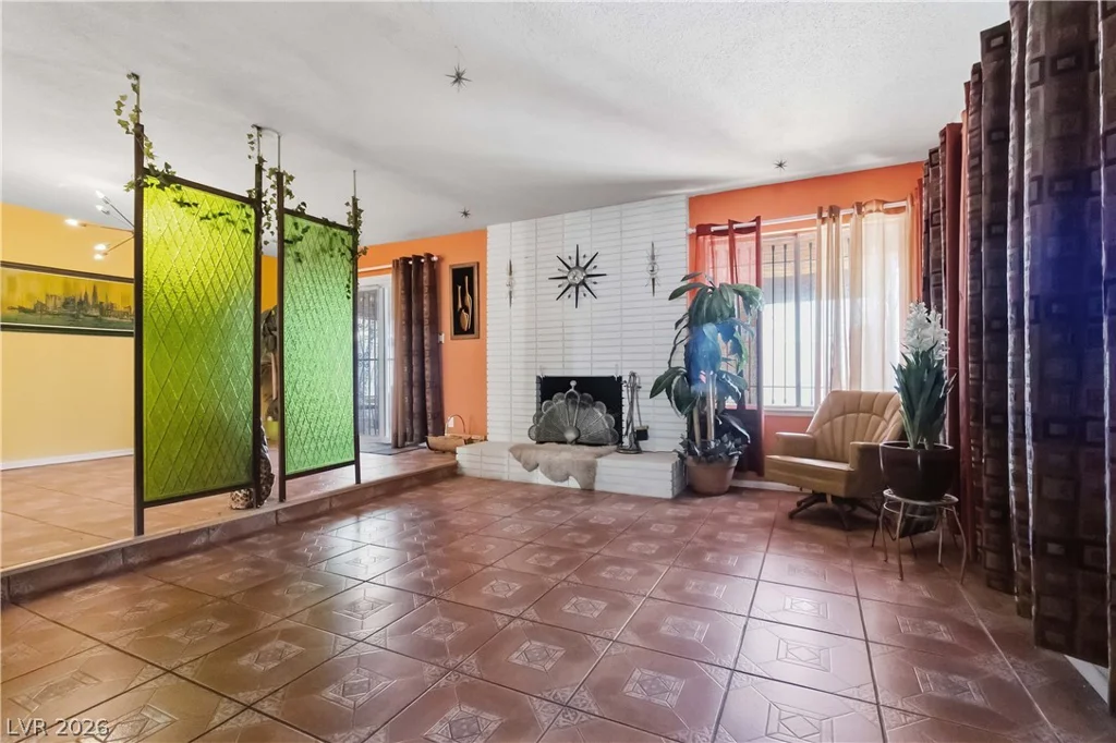 3232 Pawnee, Las Vegas, NV 89169