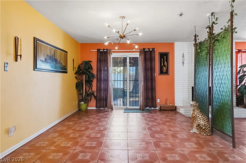 3232 Pawnee, Las Vegas, NV 89169