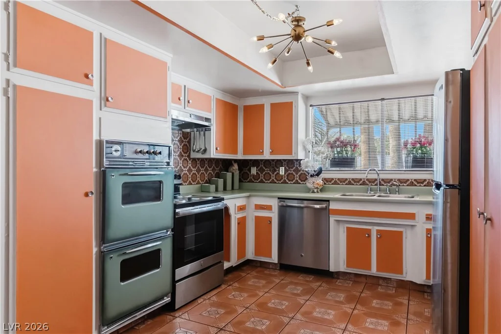3232 Pawnee, Las Vegas, NV 89169