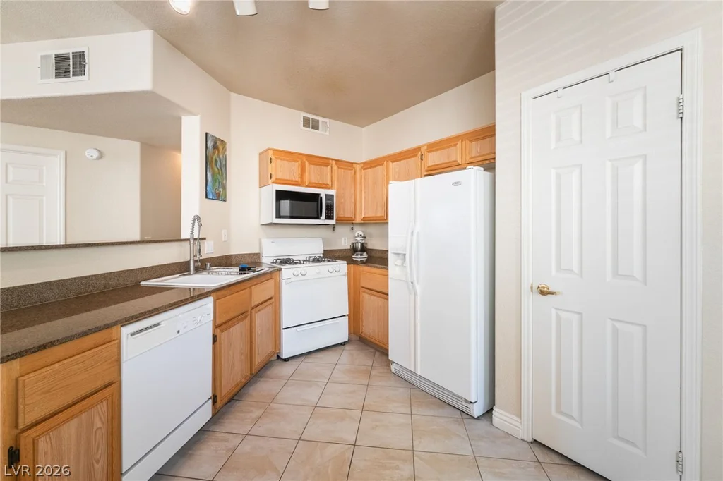 9975 Peace, Las Vegas, NV 89147