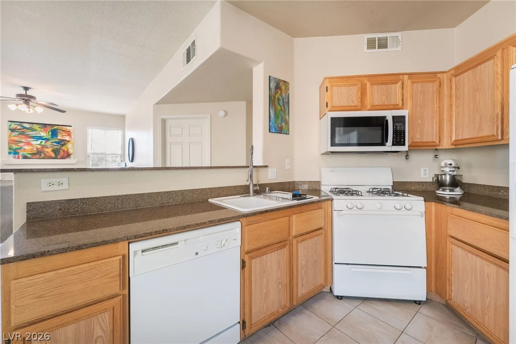 9975 Peace, Las Vegas, NV 89147
