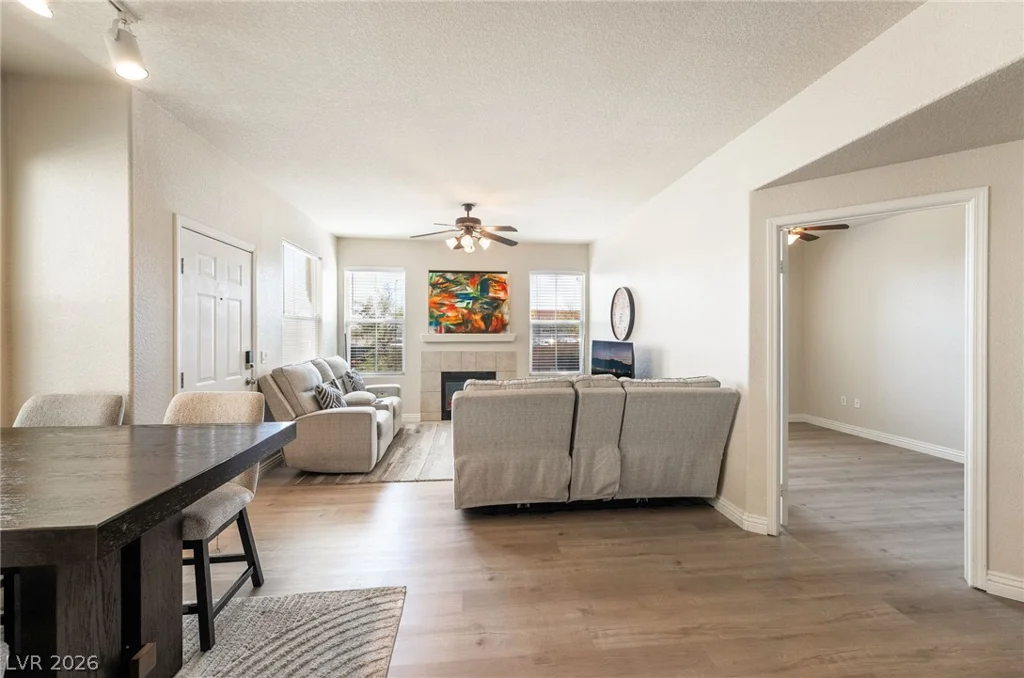 9975 Peace, Las Vegas, NV 89147
