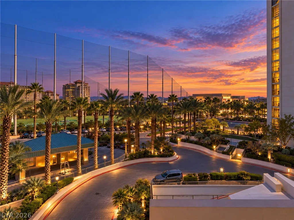 125 HARMON, Las Vegas, NV 89109
