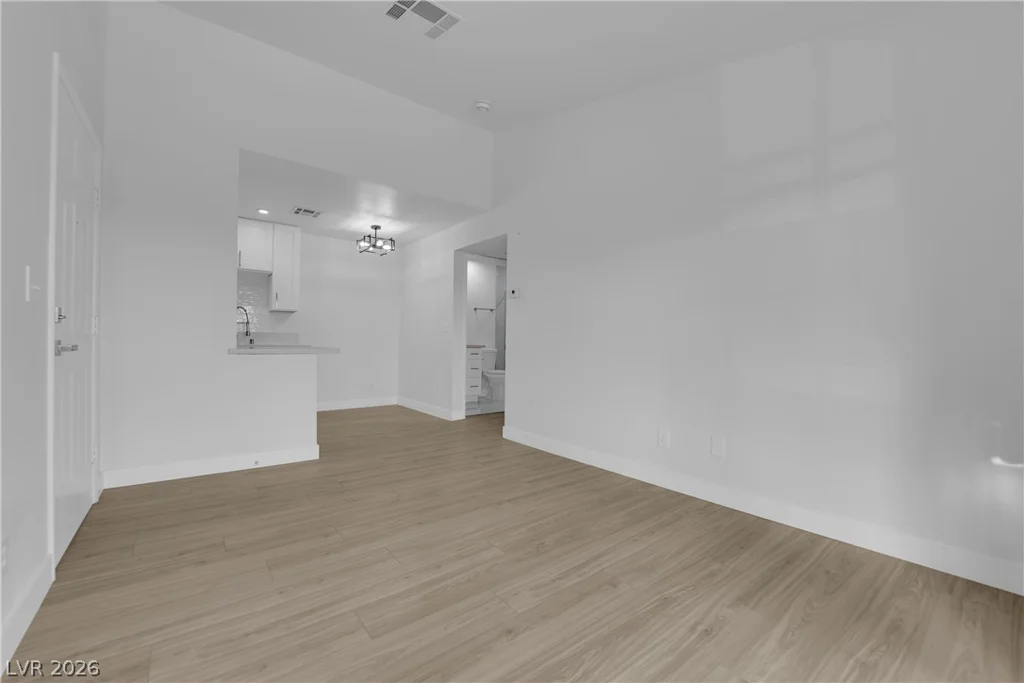 5111 Lindell, Las Vegas, NV 89118