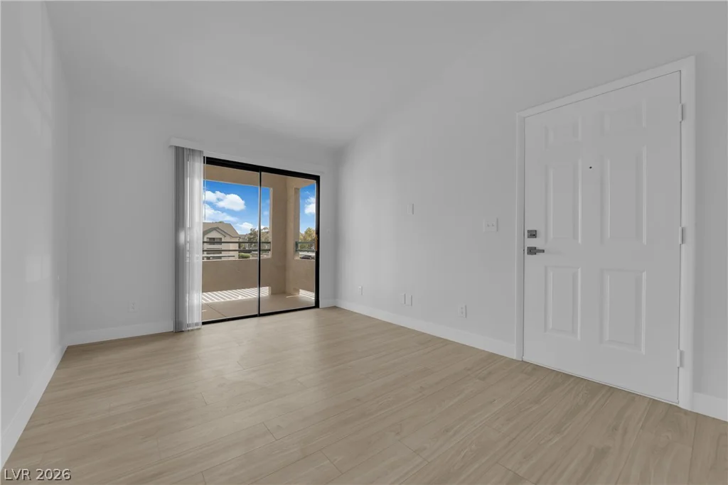 5111 Lindell, Las Vegas, NV 89118