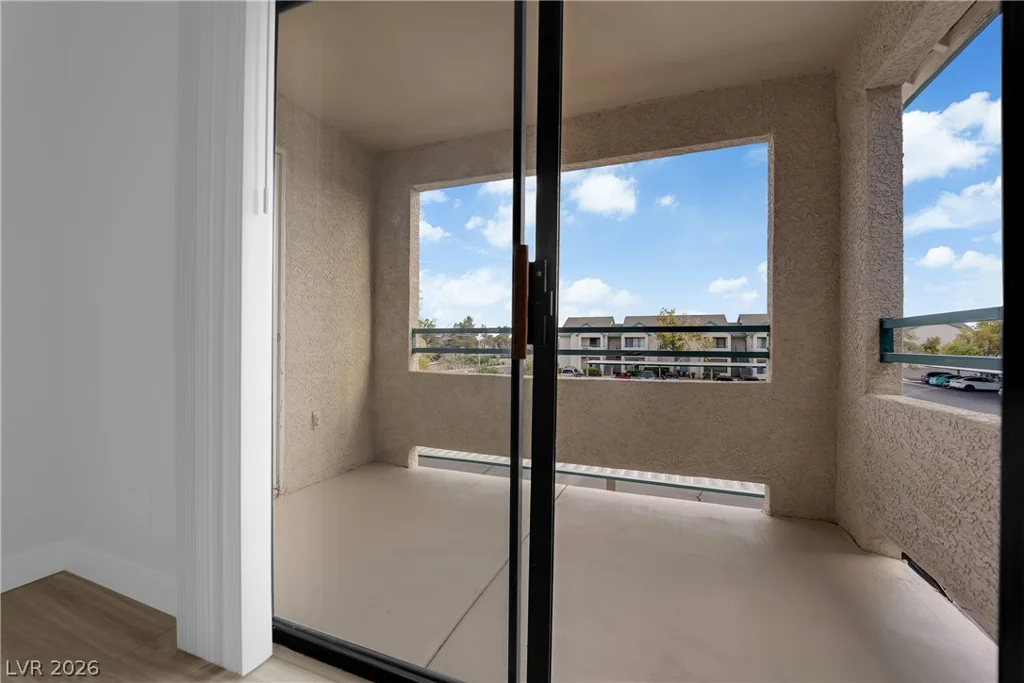 5111 Lindell, Las Vegas, NV 89118