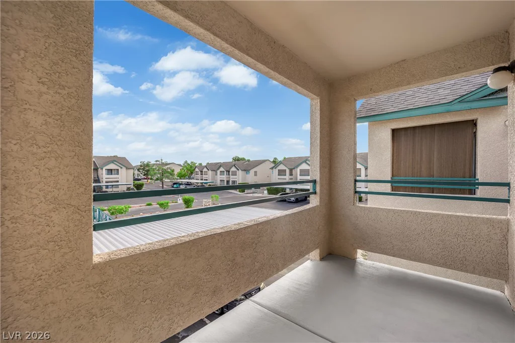 5111 Lindell, Las Vegas, NV 89118