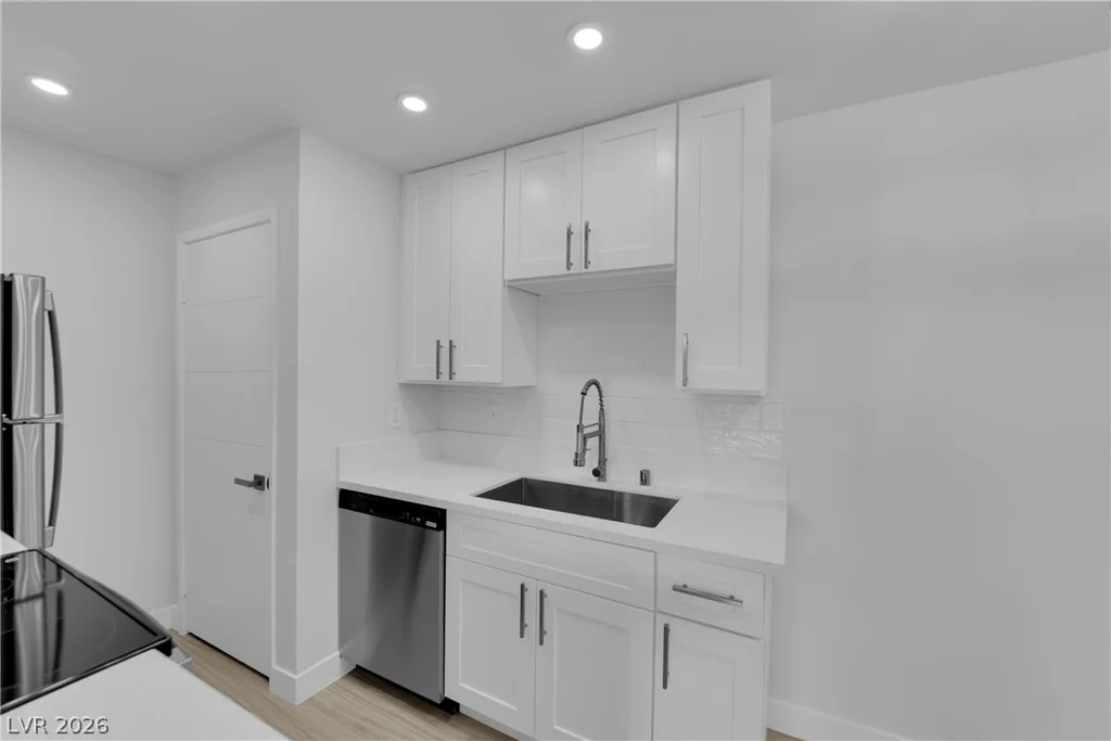 5111 Lindell, Las Vegas, NV 89118