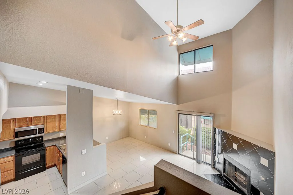 2191 Pinetop, Las Vegas, NV 89119