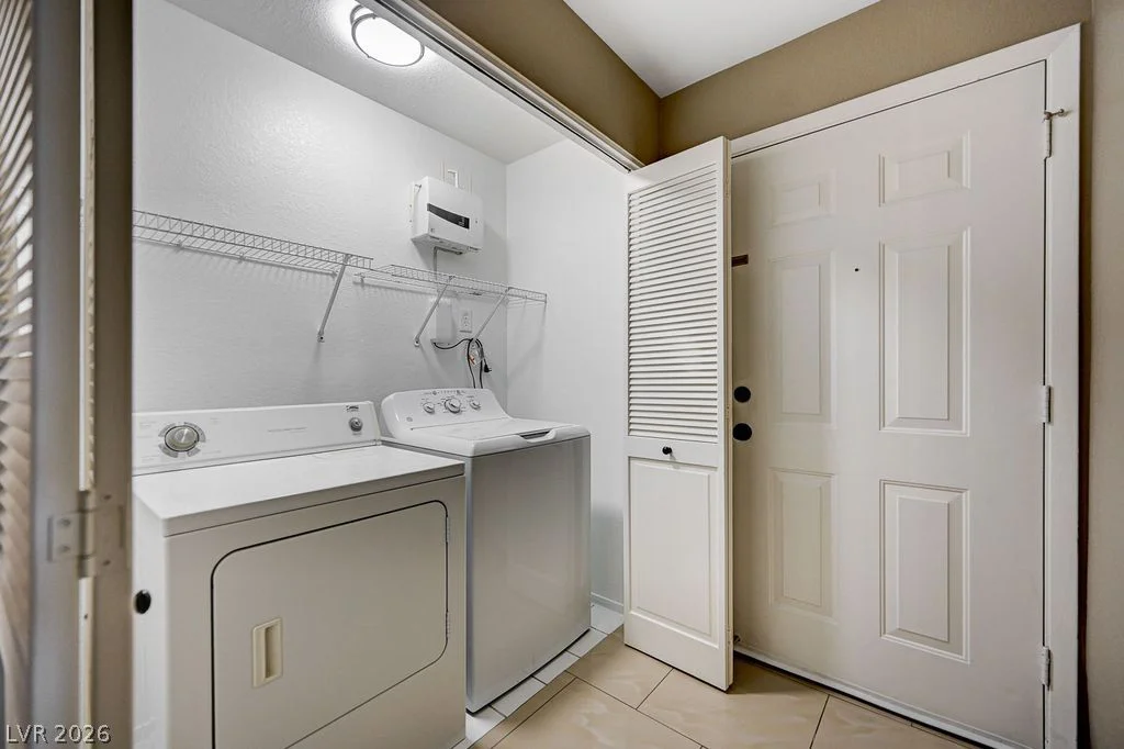 2191 Pinetop, Las Vegas, NV 89119