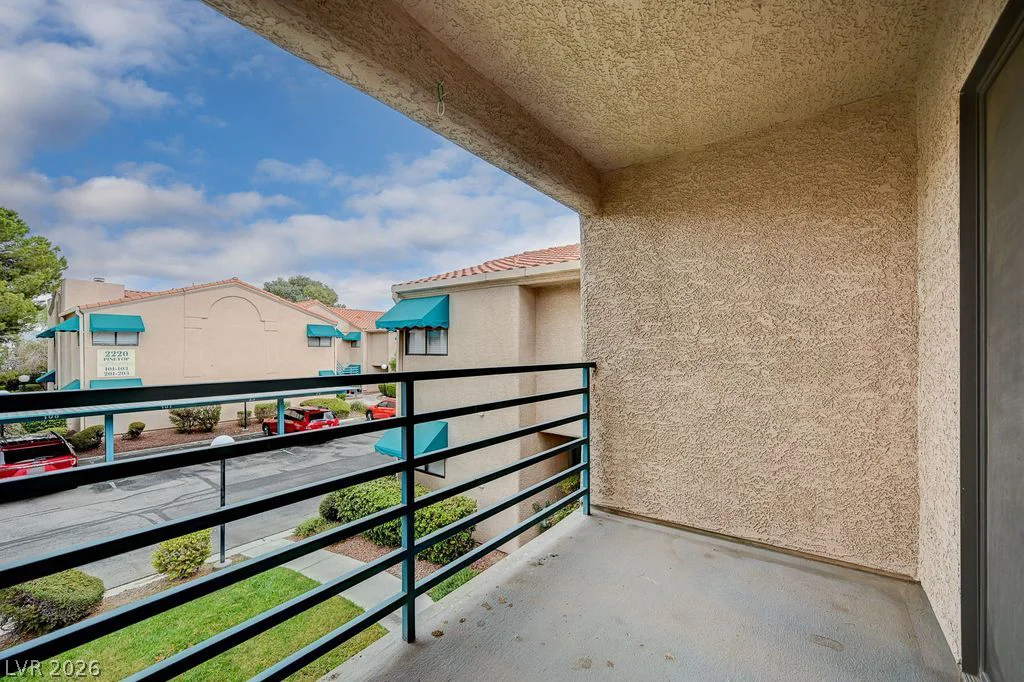 2191 Pinetop, Las Vegas, NV 89119