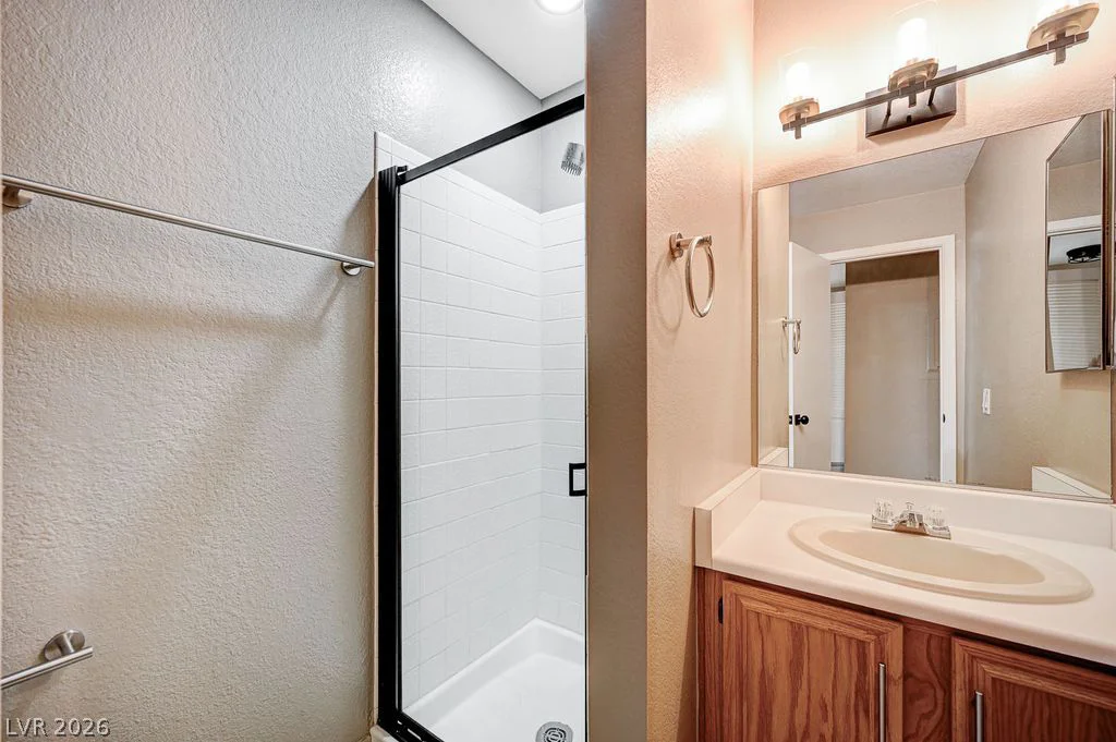 2191 Pinetop, Las Vegas, NV 89119