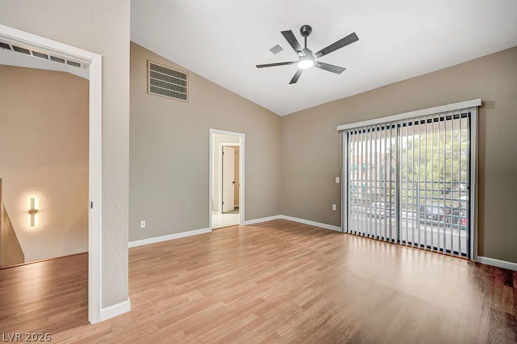 2191 Pinetop, Las Vegas, NV 89119