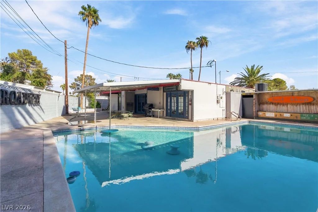 1730 Chippewa, Las Vegas, NV 89169