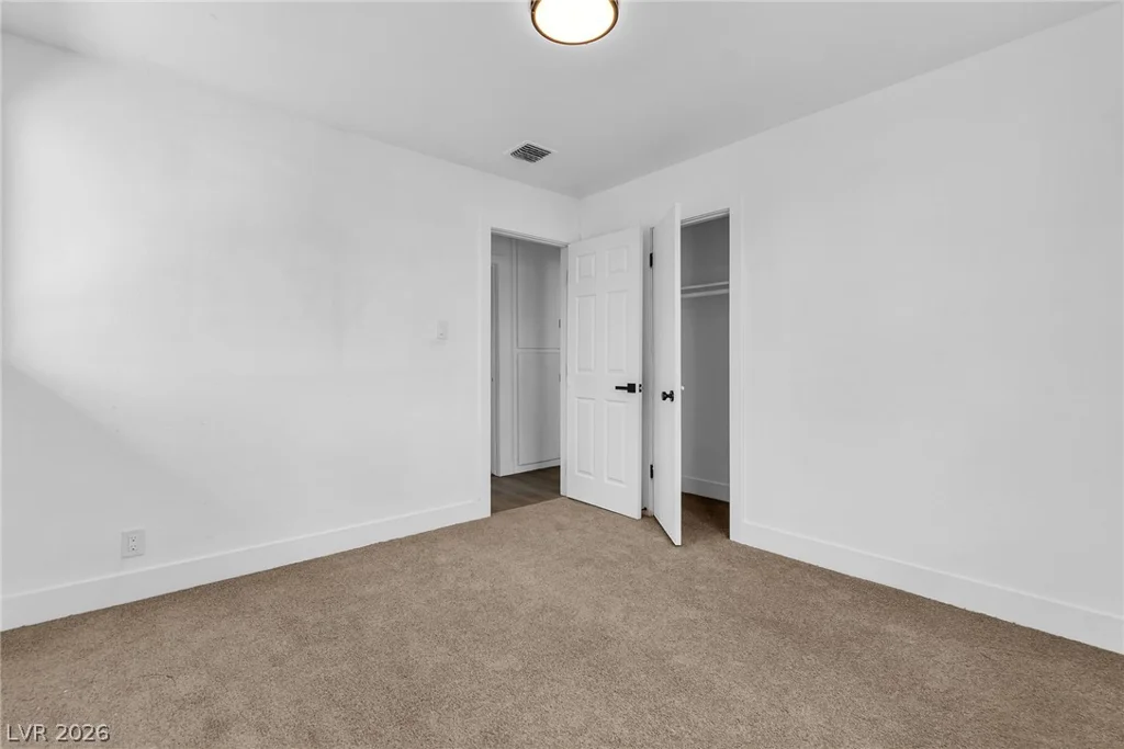 1115 Arrowhead, Las Vegas, NV 89106