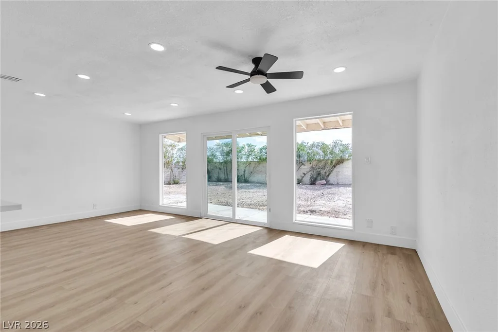 1115 Arrowhead, Las Vegas, NV 89106