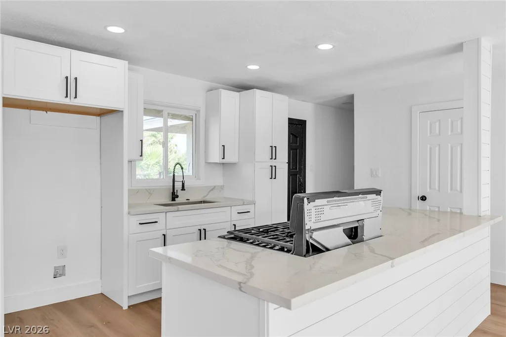 1115 Arrowhead, Las Vegas, NV 89106