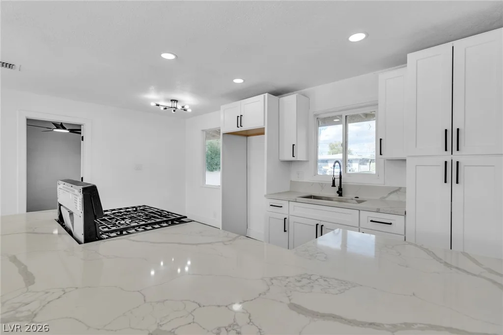 1115 Arrowhead, Las Vegas, NV 89106