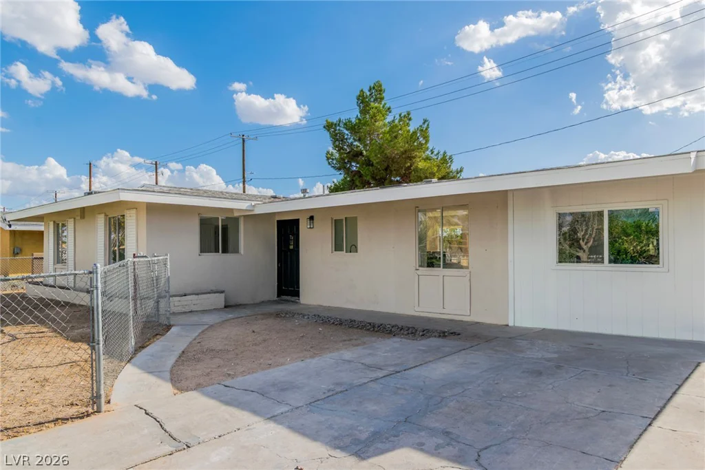 1115 Arrowhead, Las Vegas, NV 89106
