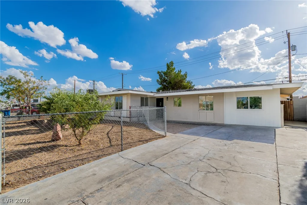 1115 Arrowhead, Las Vegas, NV 89106