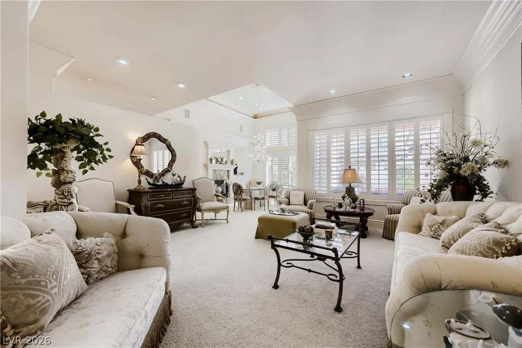 277 Dark Forest, Las Vegas, NV 89123
