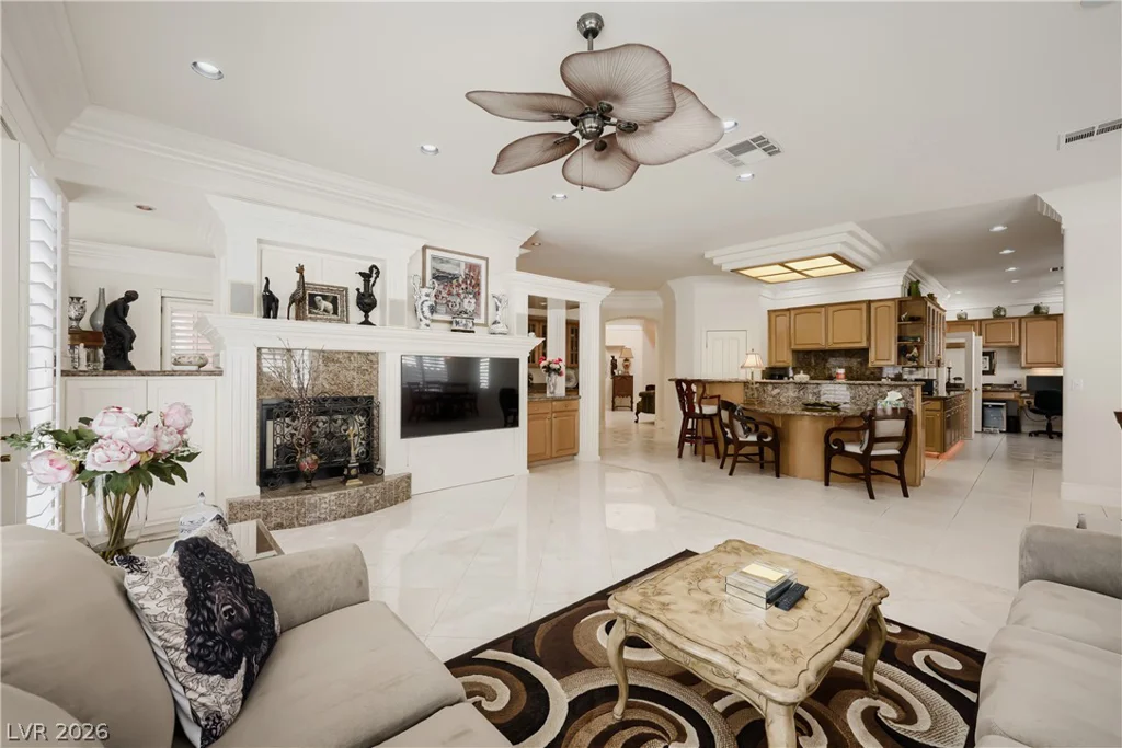 277 Dark Forest, Las Vegas, NV 89123