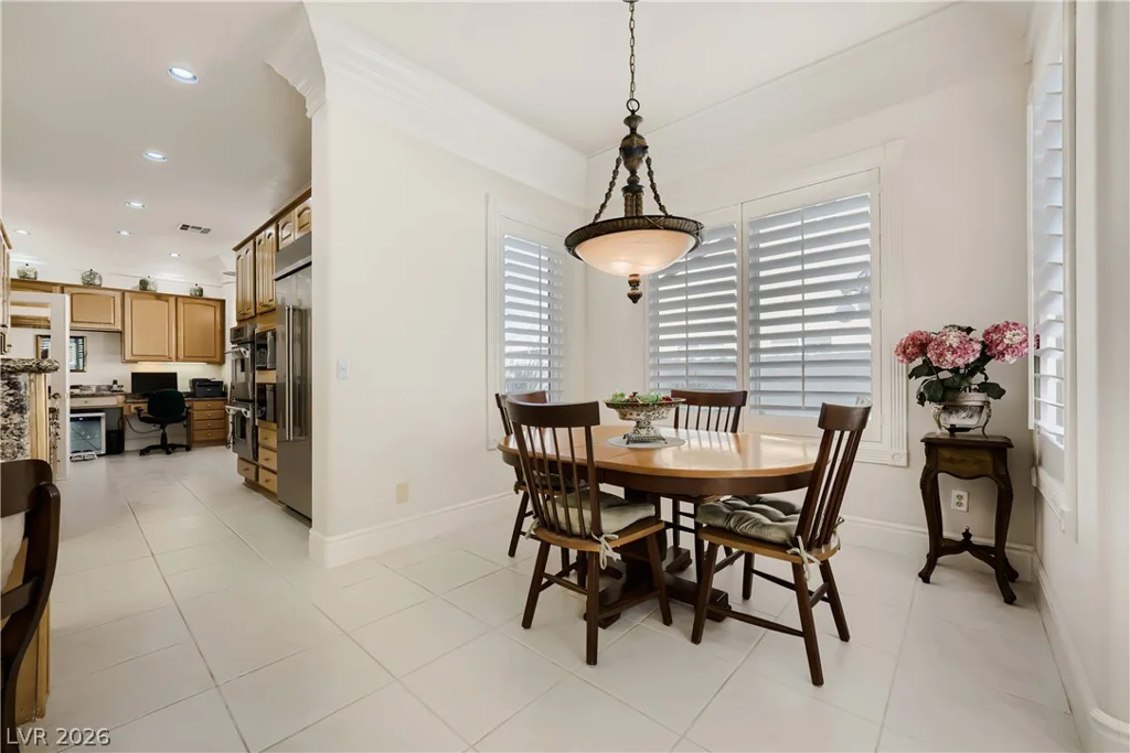 277 Dark Forest, Las Vegas, NV 89123