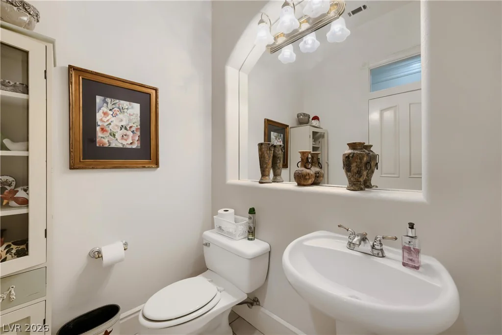 277 Dark Forest, Las Vegas, NV 89123
