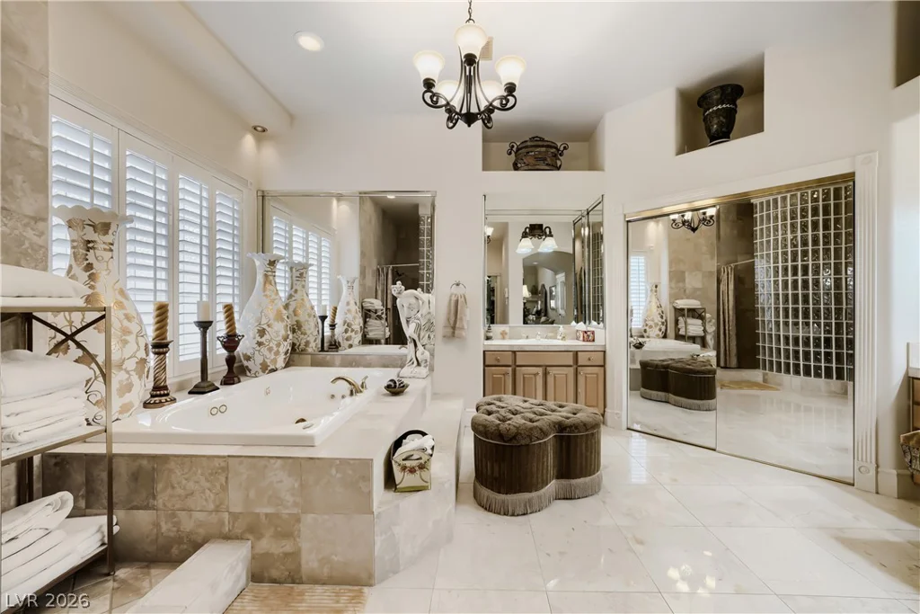 277 Dark Forest, Las Vegas, NV 89123