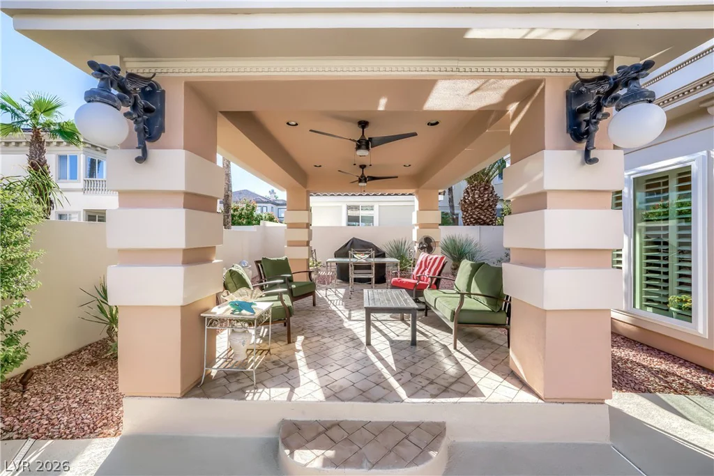 277 Dark Forest, Las Vegas, NV 89123