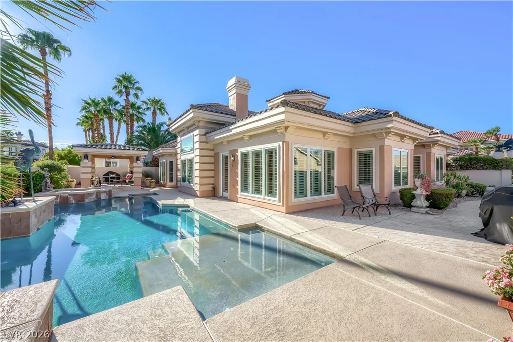 277 Dark Forest, Las Vegas, NV 89123