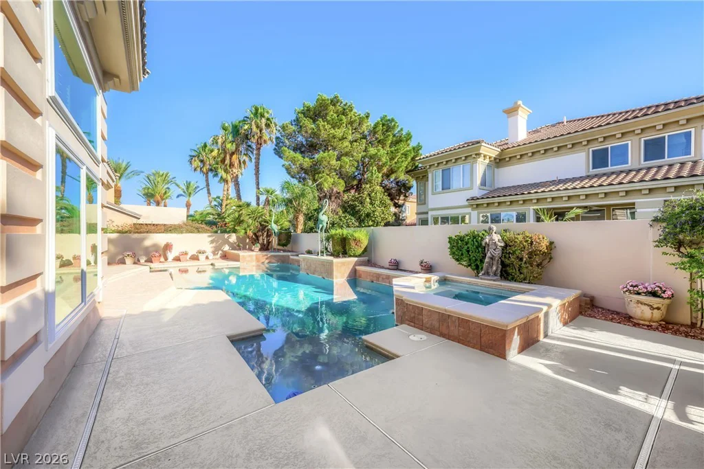 277 Dark Forest, Las Vegas, NV 89123