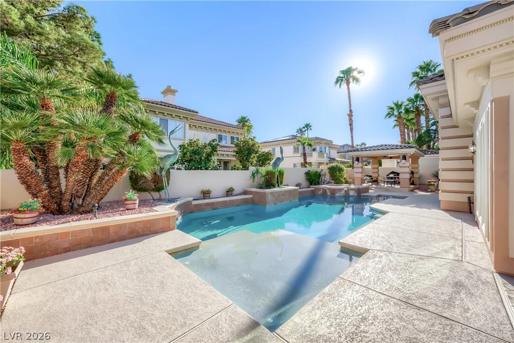 277 Dark Forest, Las Vegas, NV 89123