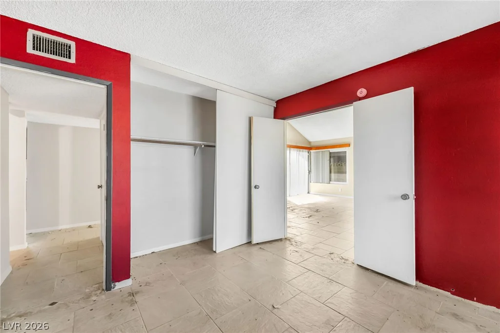 4640 Freshwater, Las Vegas, NV 89103
