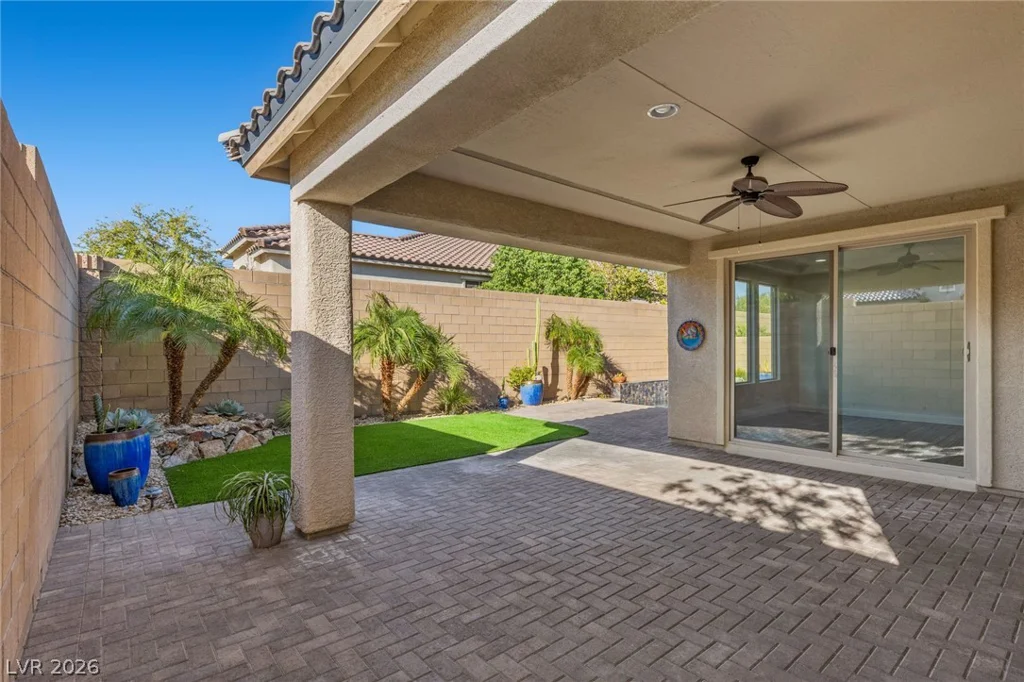 9982 Peaceful Peaks, Las Vegas, NV 89166