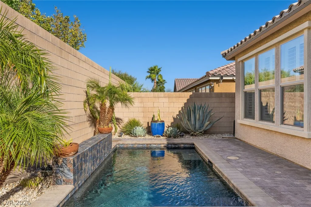 9982 Peaceful Peaks, Las Vegas, NV 89166