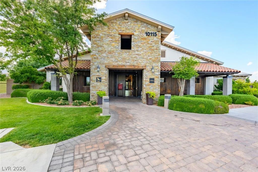 9982 Peaceful Peaks, Las Vegas, NV 89166