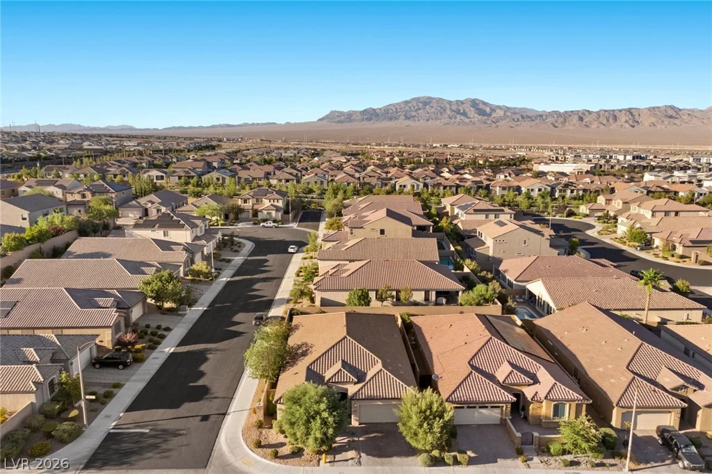 9982 Peaceful Peaks, Las Vegas, NV 89166