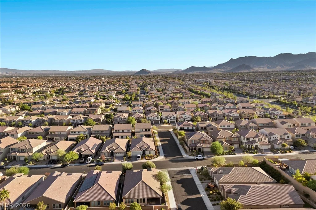 9982 Peaceful Peaks, Las Vegas, NV 89166