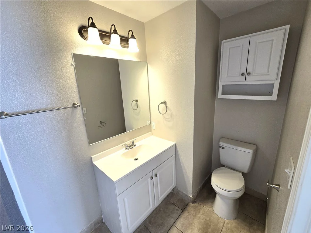 4300 Lamont, Las Vegas, NV 89115