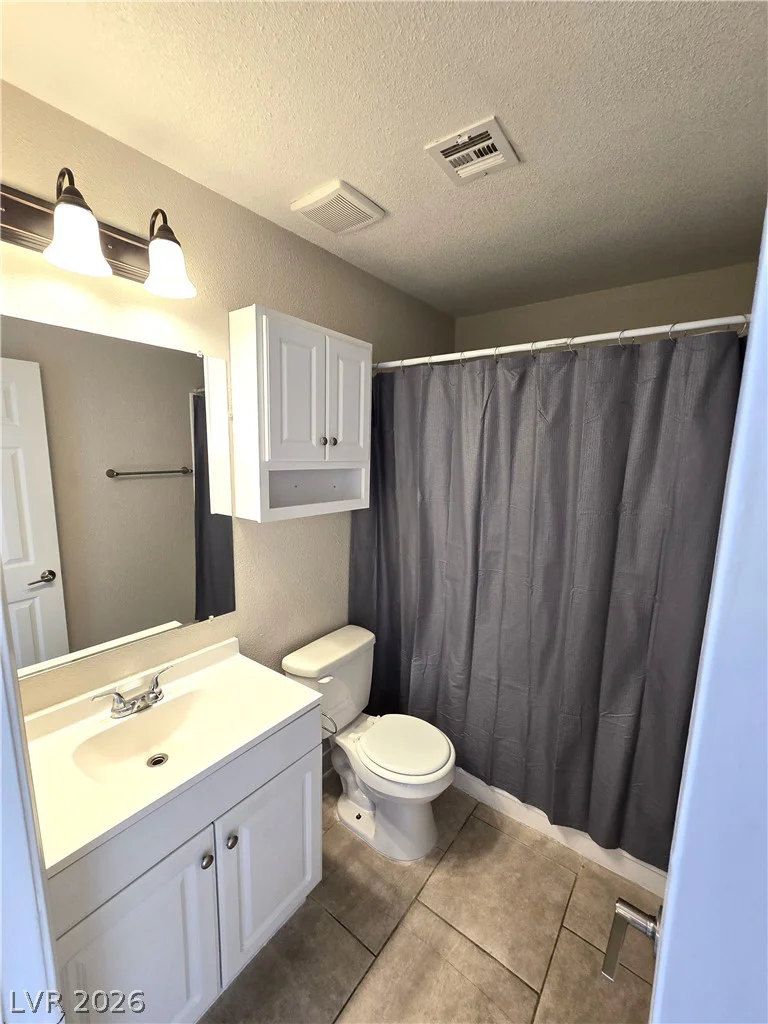 4300 Lamont, Las Vegas, NV 89115