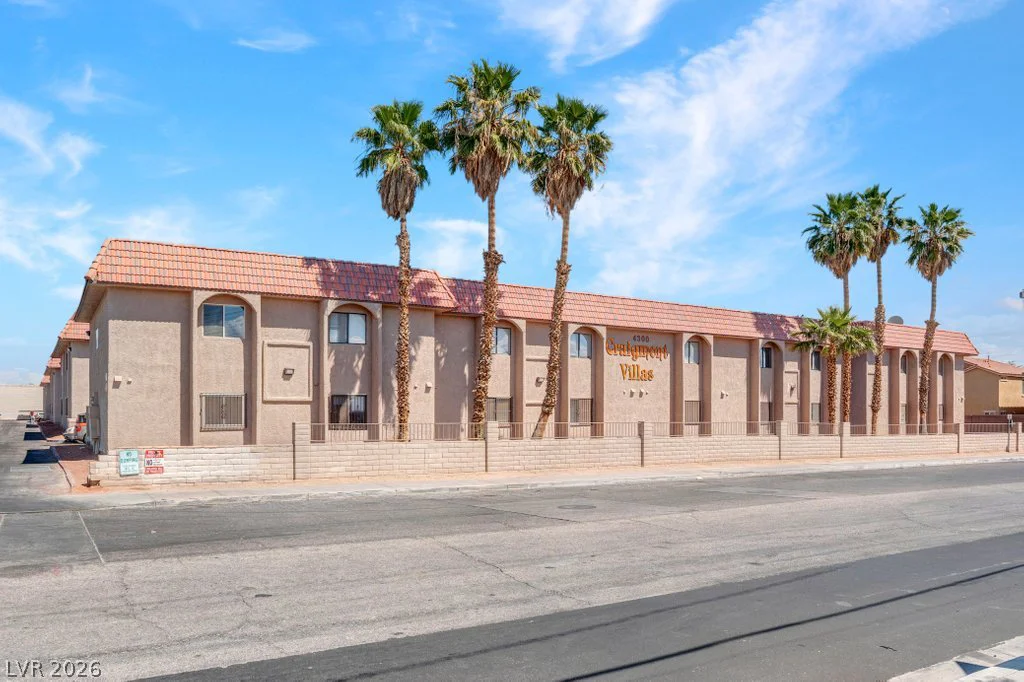 4300 Lamont, Las Vegas, NV 89115